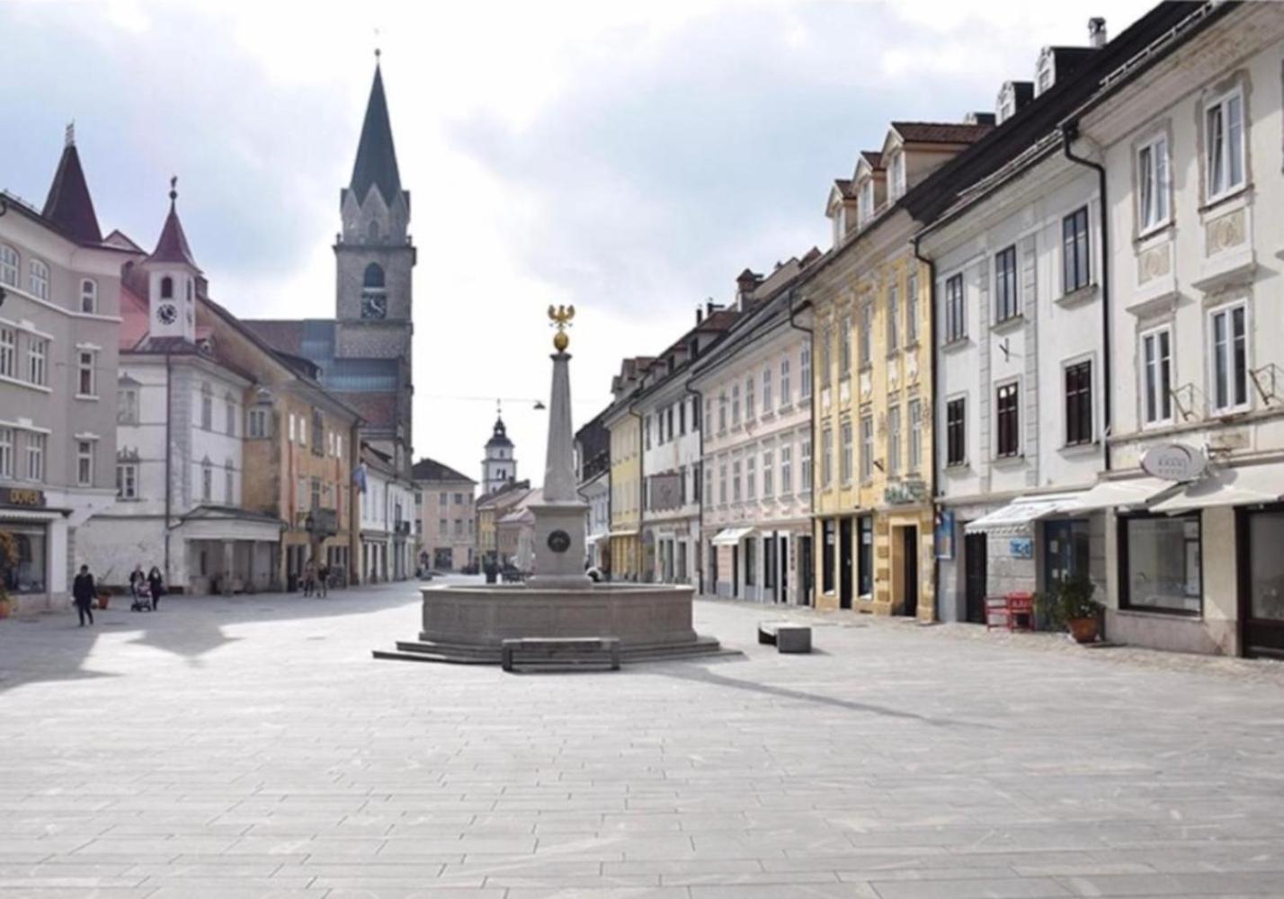 Apartment Na skali Kranj Bagian luar foto